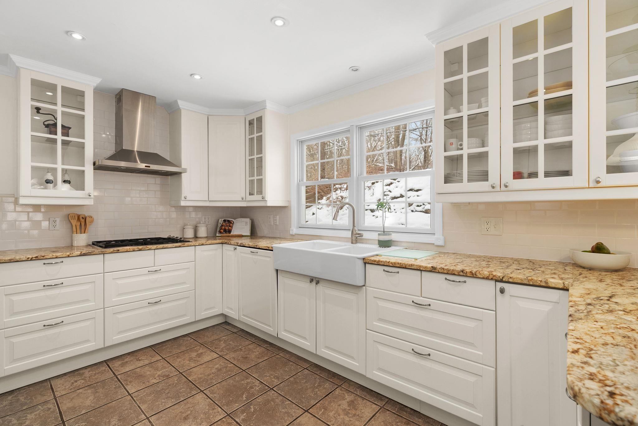 202 Shepard Terrace Madison, WI 53705 - Photo 17 of 54