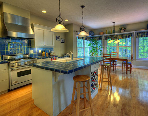 12 Teele Road Bolton, MA 01740 - Photo 7 of 14
