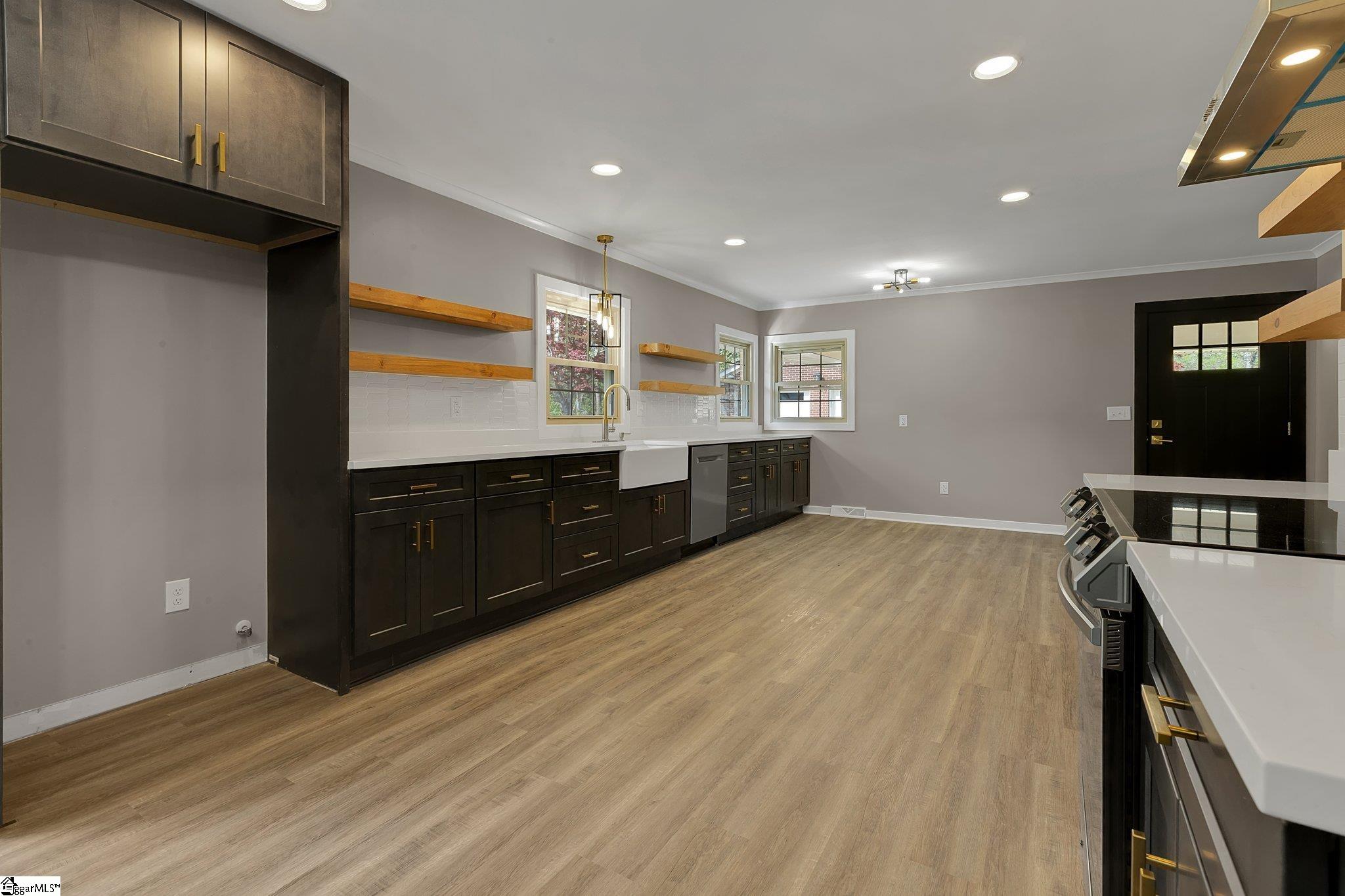 108 Pine Road Laurens, SC 29360 - Photo 3 of 45