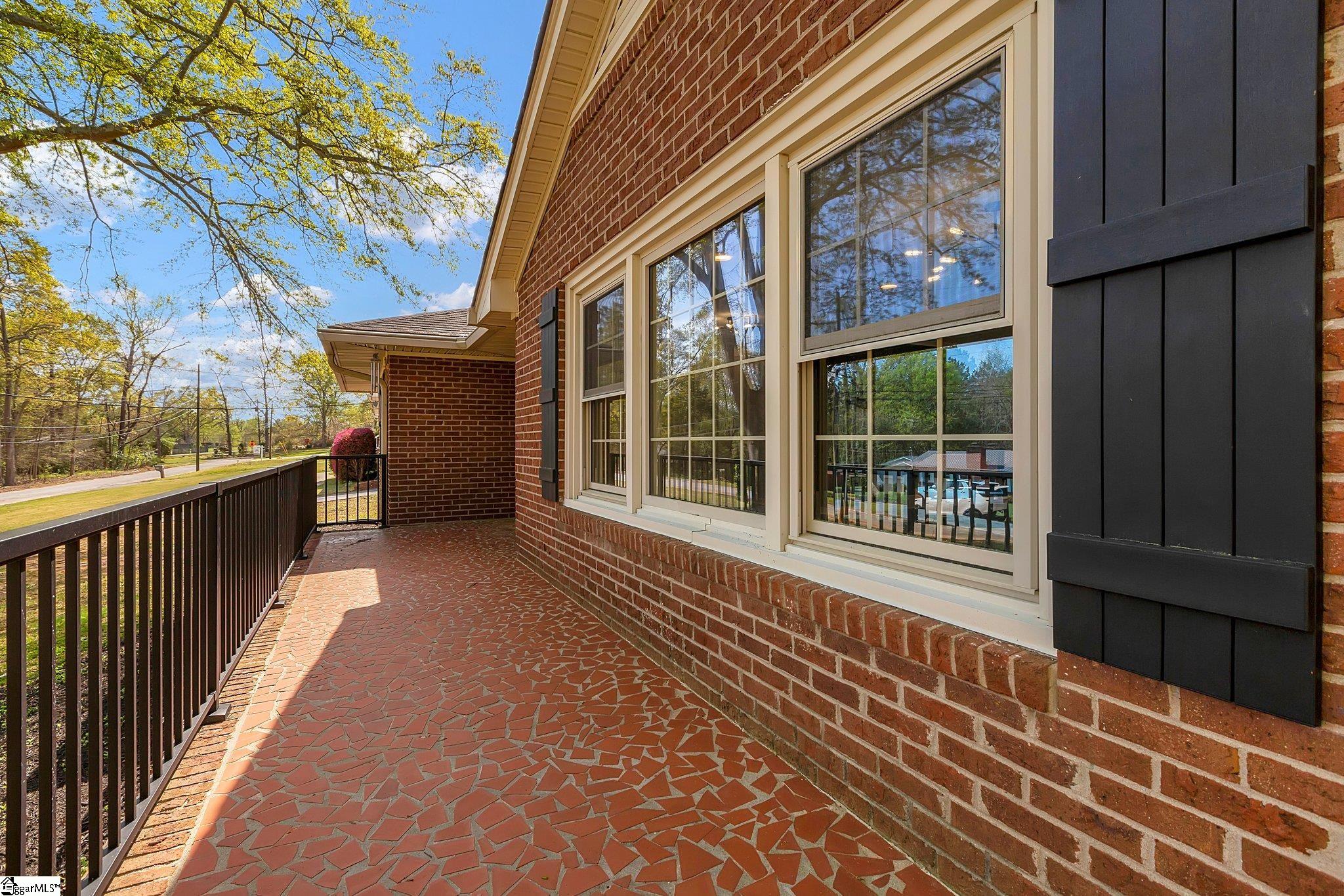 108 Pine Road Laurens, SC 29360 - Photo 5 of 45