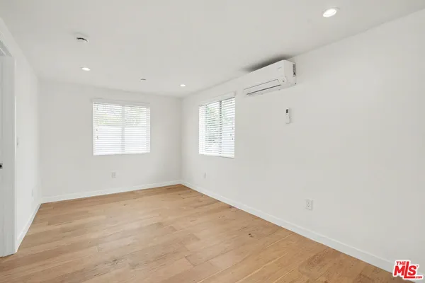 $8,900 | 7832 Croydon Avenue, Los Angeles, CA 90045