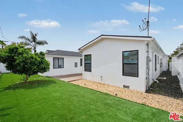 $8,900 | 7832 Croydon Avenue, Los Angeles, CA 90045