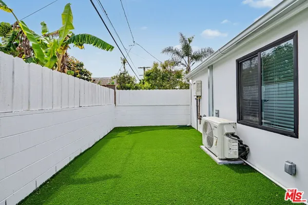 $8,900 | 7832 Croydon Avenue, Los Angeles, CA 90045