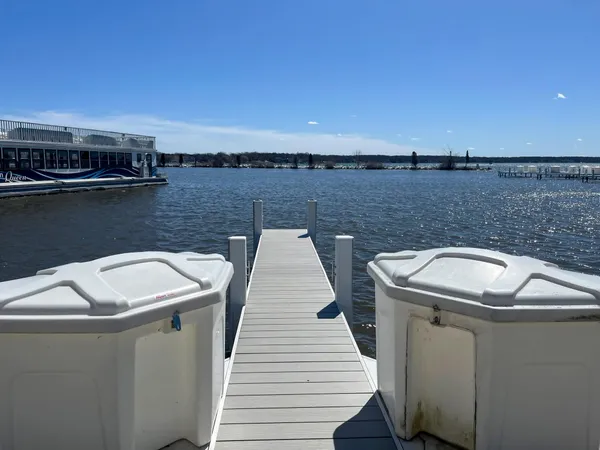 $1,095,000 | 2631 Mooring Court, Delavan, WI 53115