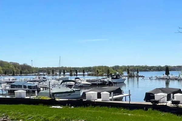 $1,095,000 | 2631 Mooring Court, Delavan, WI 53115