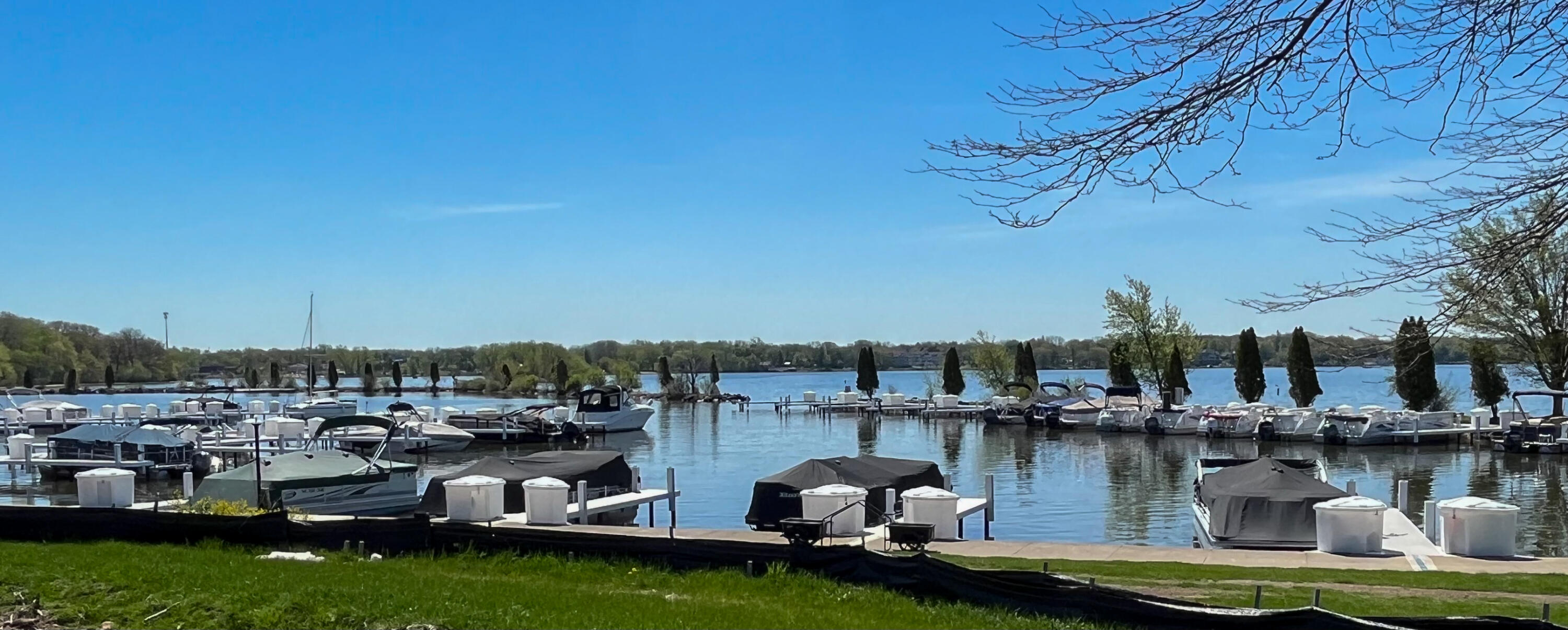 2631 Mooring Court Delavan, WI 53115 - Photo 6 of 41 Habor Club -12