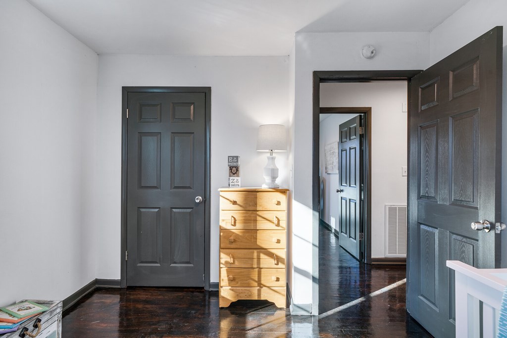 329 Sunny Point Road Baxter, TN 38544 - Photo 18 of 25 a view of entryway with wooden floor