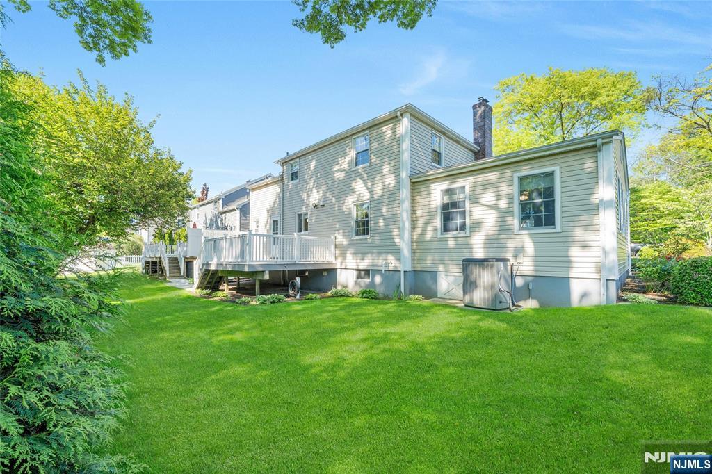 678 Millbrook Road River Edge, NJ 07661 - Photo 26 of 34