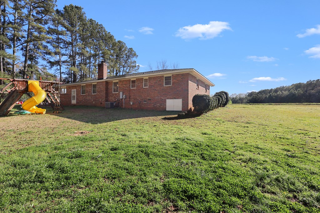 1620 Pinson Farm Road Belton, SC 29627 - Photo 5 of 28