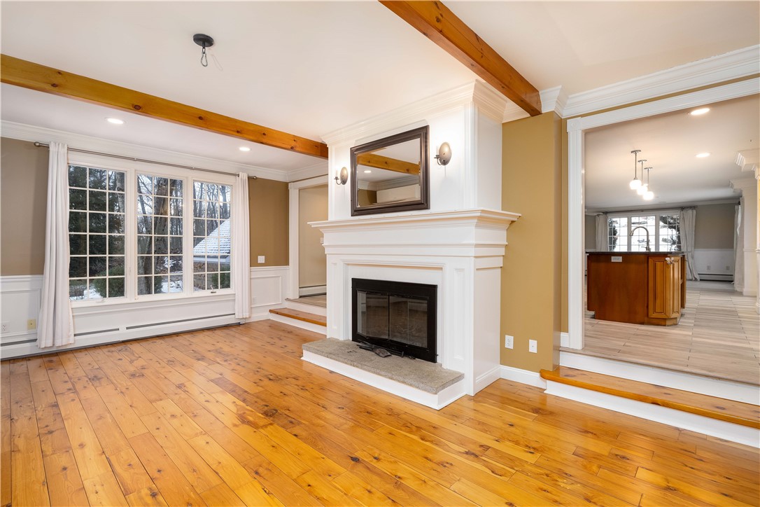 710 Pound Hill Road North Smithfield, RI 02896 - Photo 5 of 50