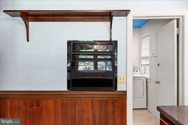 a view of washer and dryer