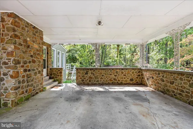 a view of backyard with green space