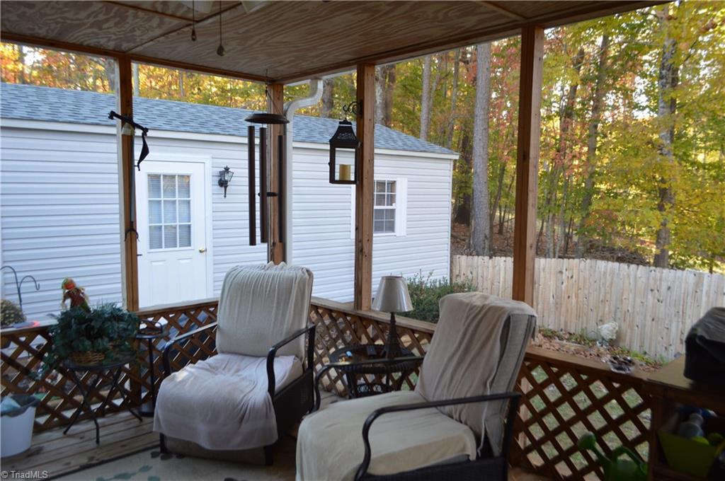 946 Quaker Road Mount Airy, NC 27030 - Photo 16 of 24 Gallery Image 16