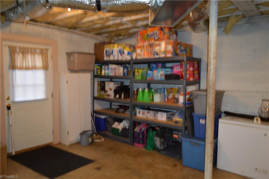 946 Quaker Road Mount Airy, NC 27030 - Photo 19 of 24 Gallery Image 19