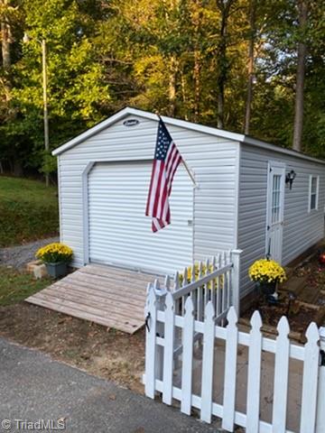 946 Quaker Road Mount Airy, NC 27030 - Photo 22 of 24 Gallery Image 22