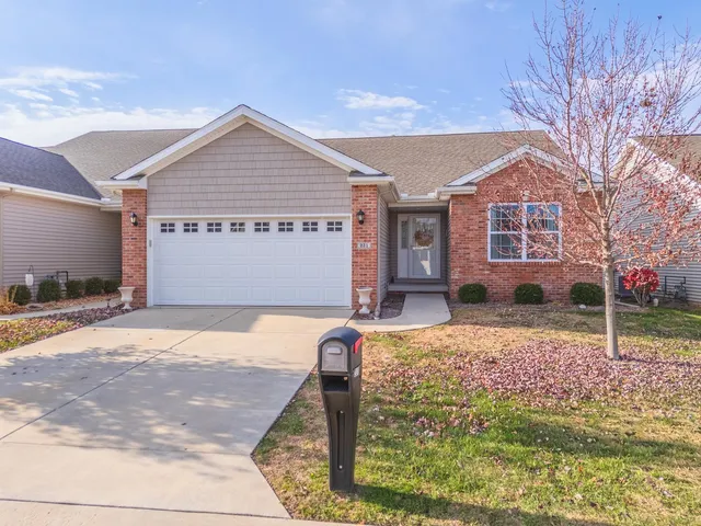 $299,900 | 231 Eugene Drive, Normal, IL 61761