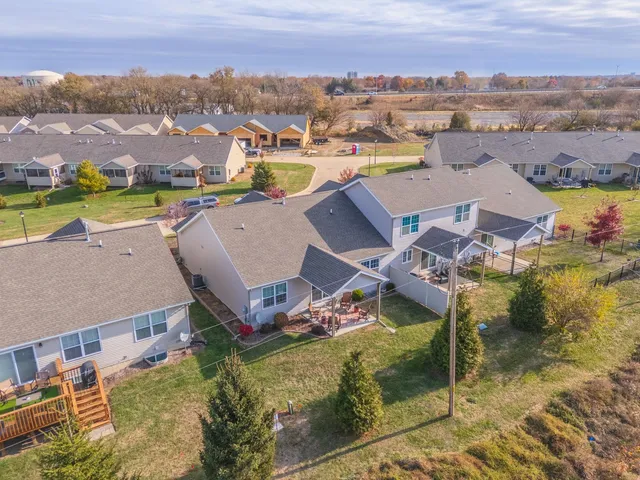 $299,900 | 231 Eugene Drive, Normal, IL 61761