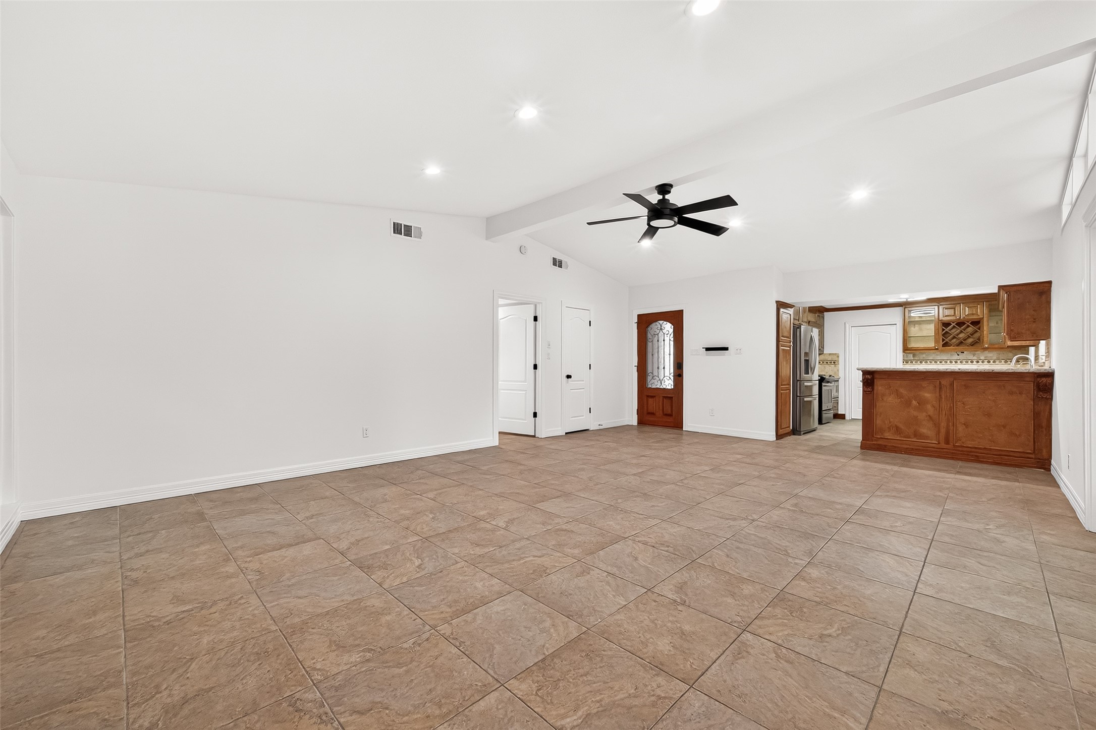 5422 Hummingbird Street Houston, TX 77096 - Photo 17 of 46