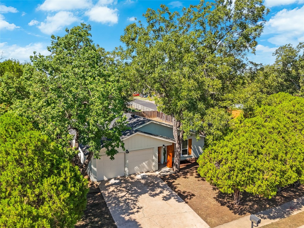 7717 Croftwood Drive Austin, TX 78749 - Photo 38 of 40 a view of a house with a tree