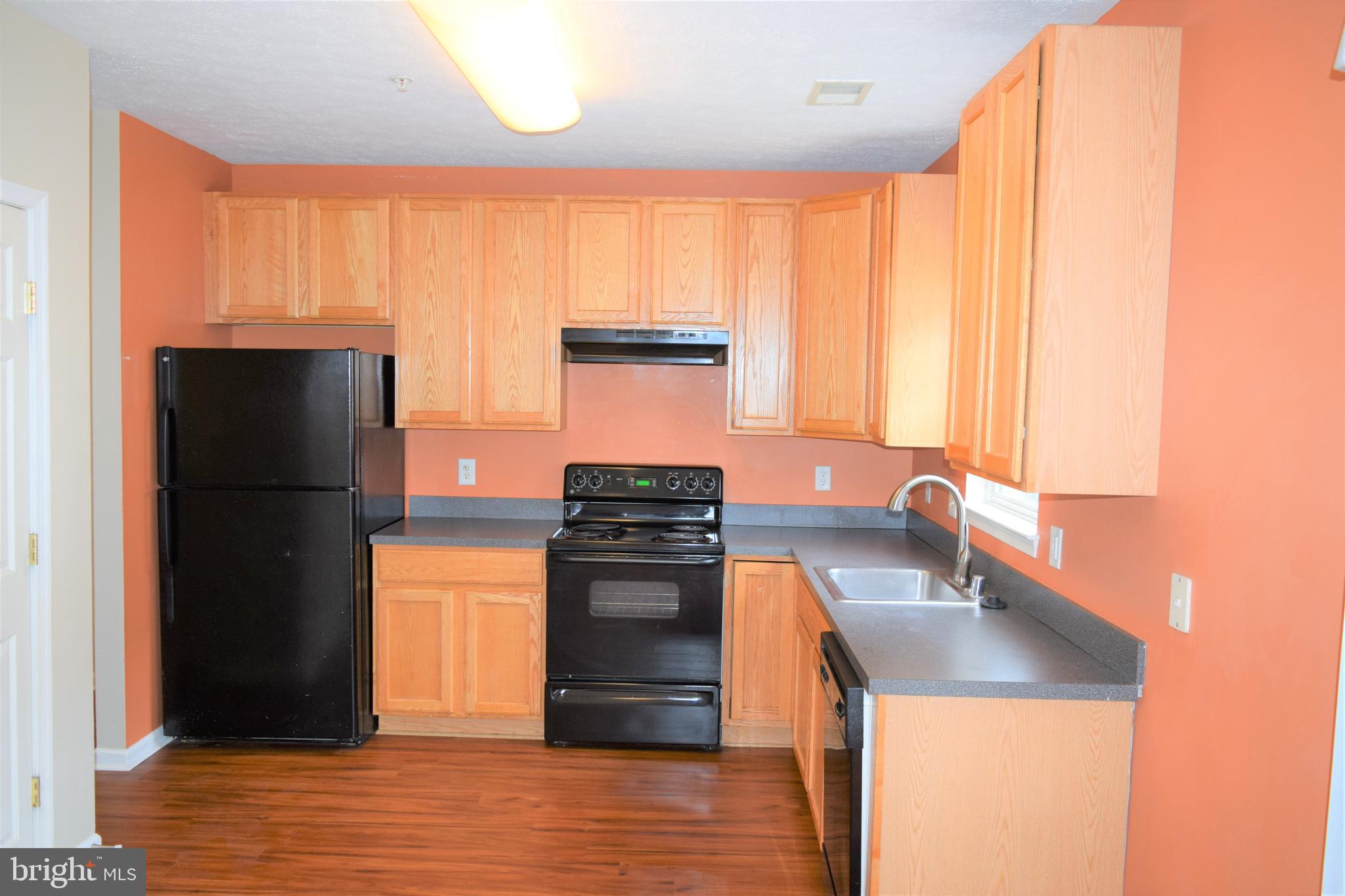 741 Heather Stone Loop, Unit 55 Glen Burnie, MD 21061 - Photo 9 of 26 Kitchen
