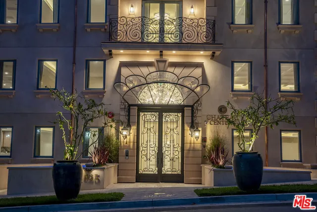 $12,975 | 1825 Pandora Avenue, Unit 101, Los Angeles, CA 90025