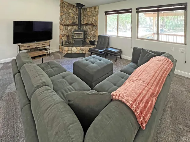 $299,000 | 3320 Booth Way, Potter Valley, CA 95469