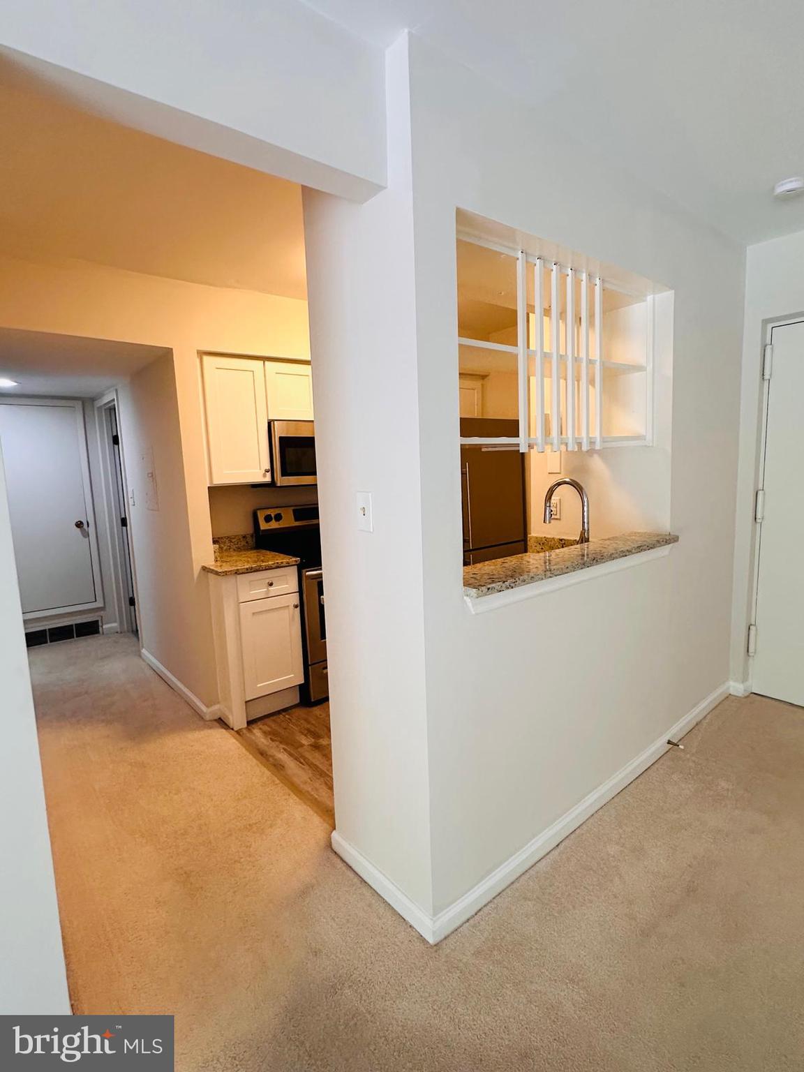 5821 E Royal Ridge Drive, Unit E Springfield, VA 22152 - Photo 16 of 25