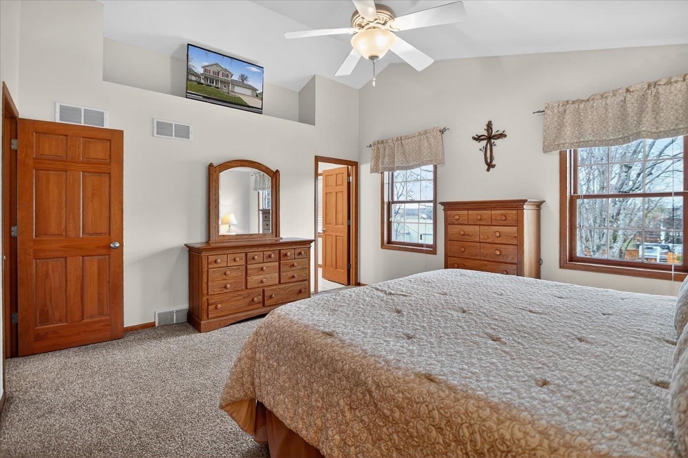 6825 Bluff Point Drive Madison, WI 53718 - Photo 19 of 35