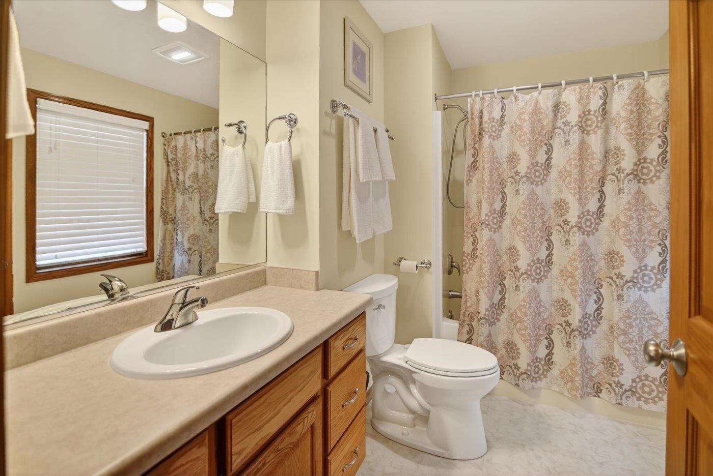 6825 Bluff Point Drive Madison, WI 53718 - Photo 20 of 35