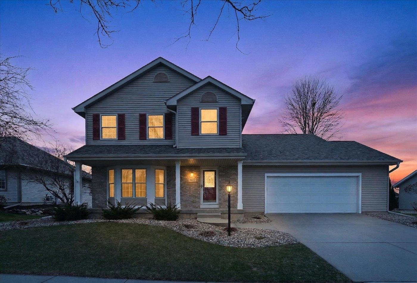 6825 Bluff Point Drive Madison, WI 53718 - Photo 2 of 35