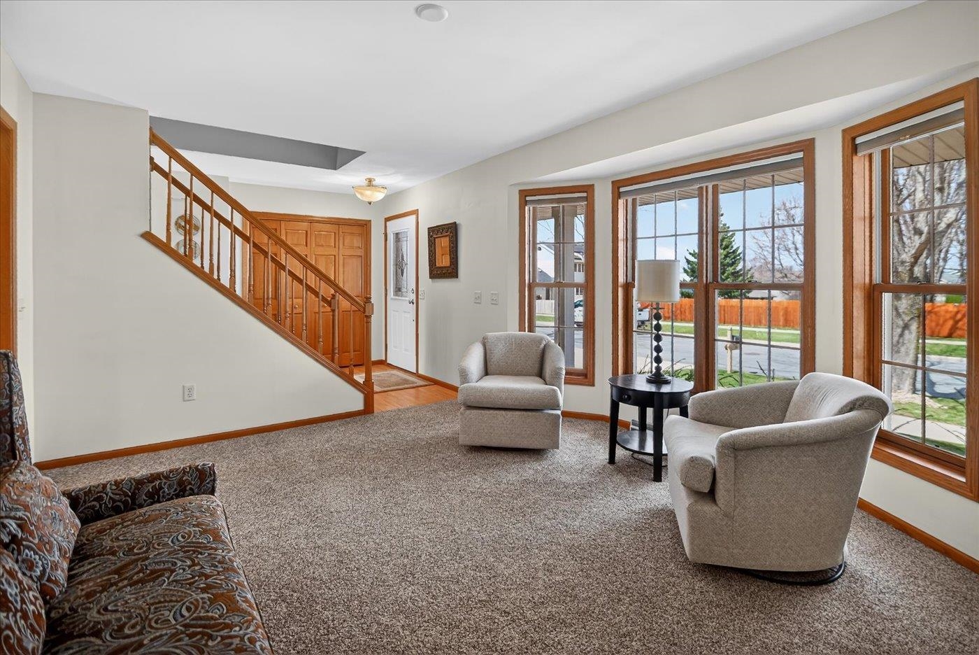 6825 Bluff Point Drive Madison, WI 53718 - Photo 4 of 35