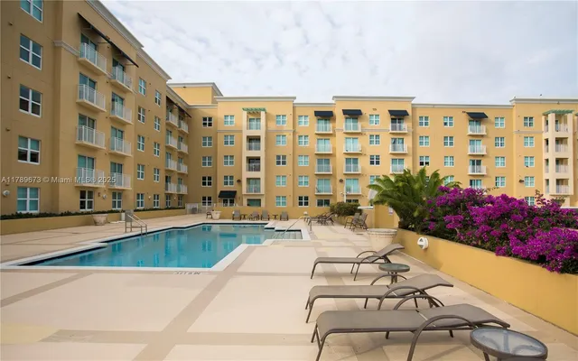 $380,000 | 50 Menores Avenue, Unit 732, Coral Gables, FL 33134