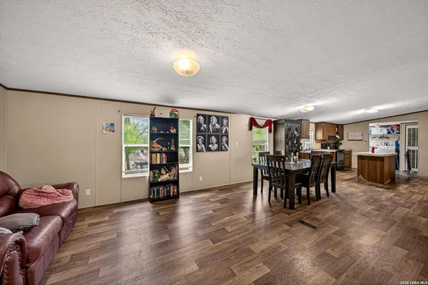 $160,000 | 106 County Road 2672, Devine, TX 78016