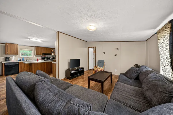 $160,000 | 106 County Road 2672, Devine, TX 78016