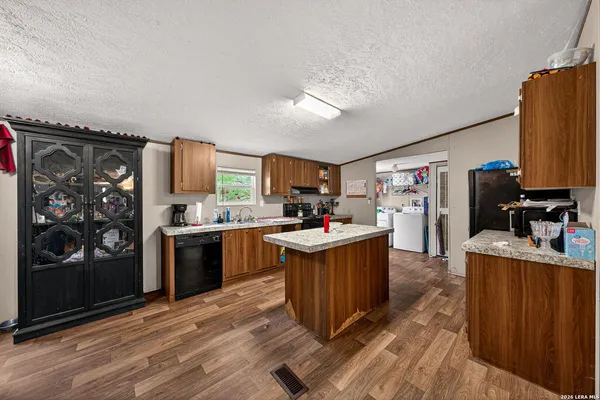 $160,000 | 106 County Road 2672, Devine, TX 78016