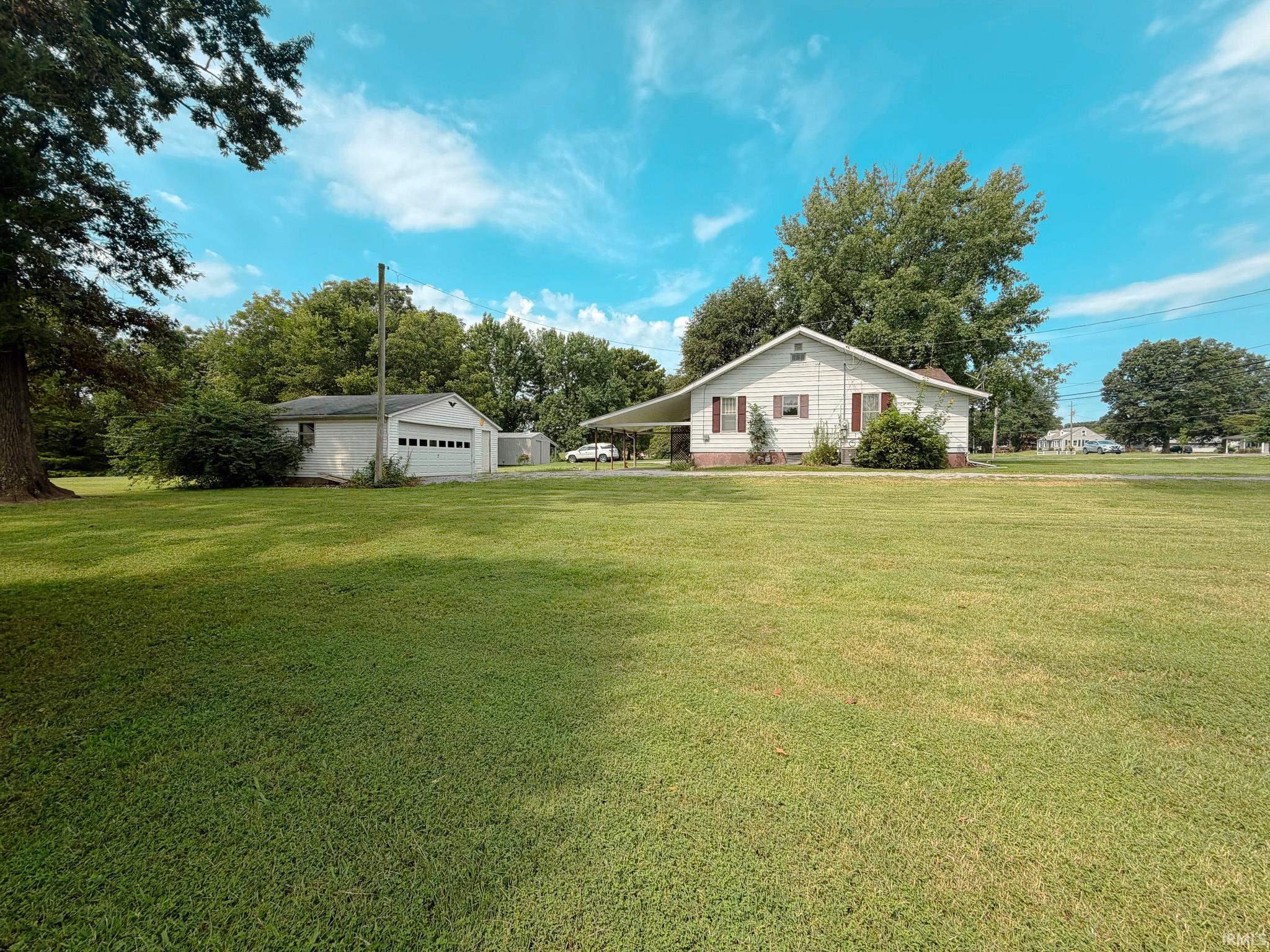2002 Highway 15 Fairfield, IL 62837 - Photo 2 of 25 Gallery Image 2