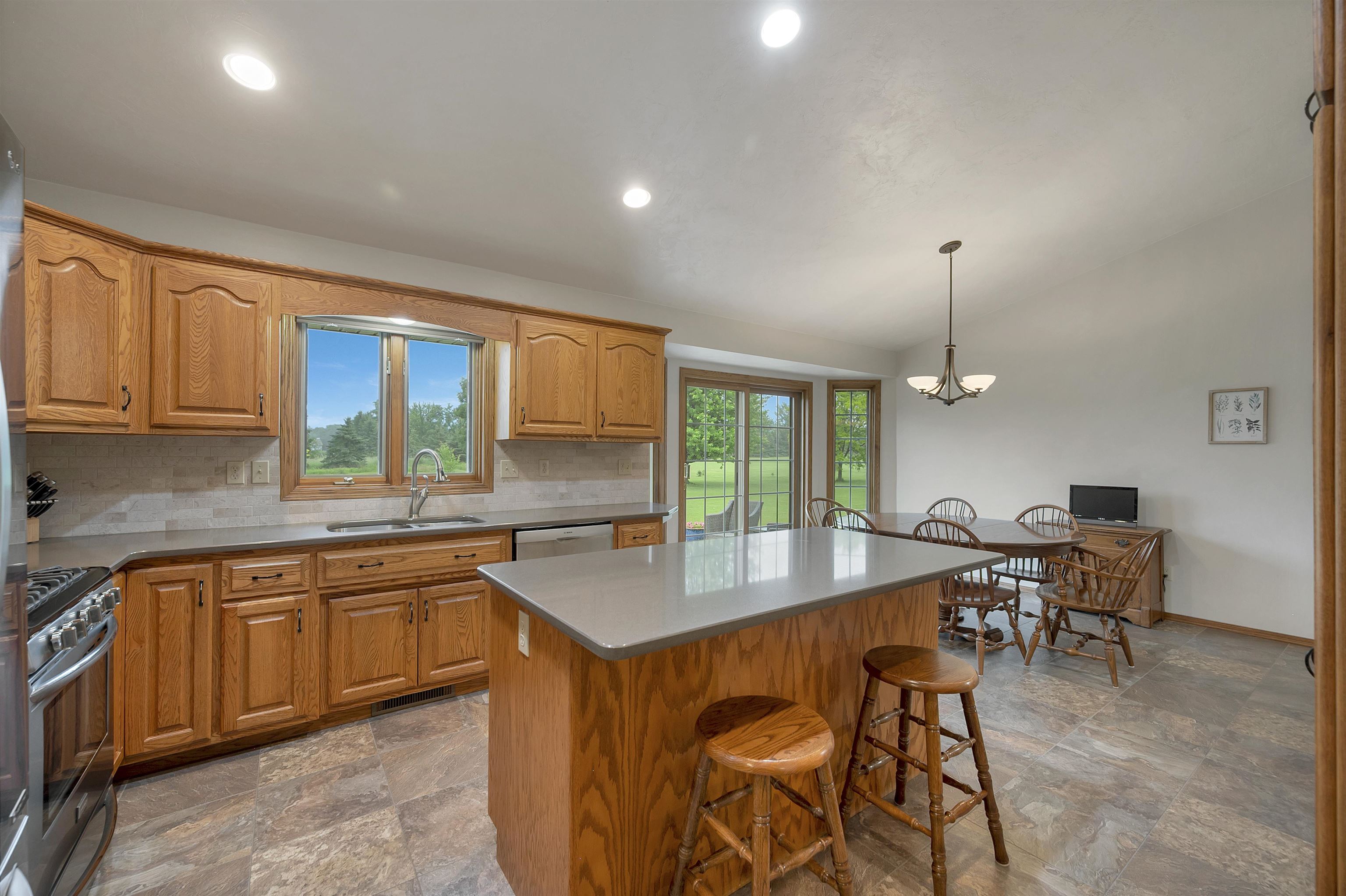 3605 Solitude Road De Pere, WI 54115 - Photo 20 of 58