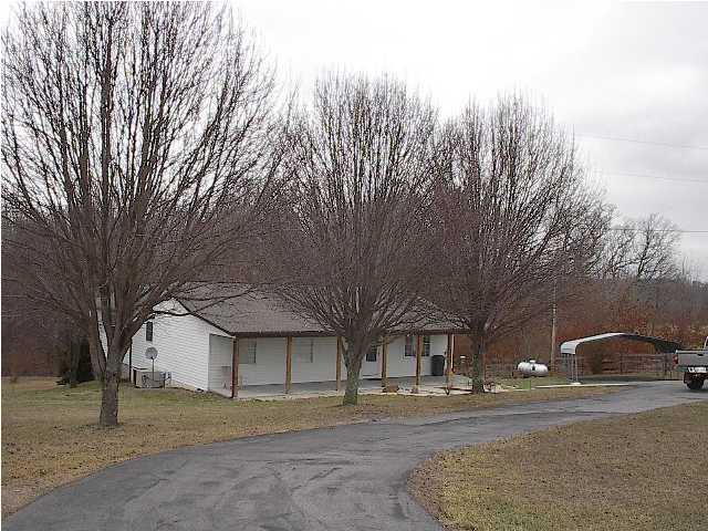 9315 Griffith Road Pikeville, TN 37367 - Photo 1 of 18 Primary Photo