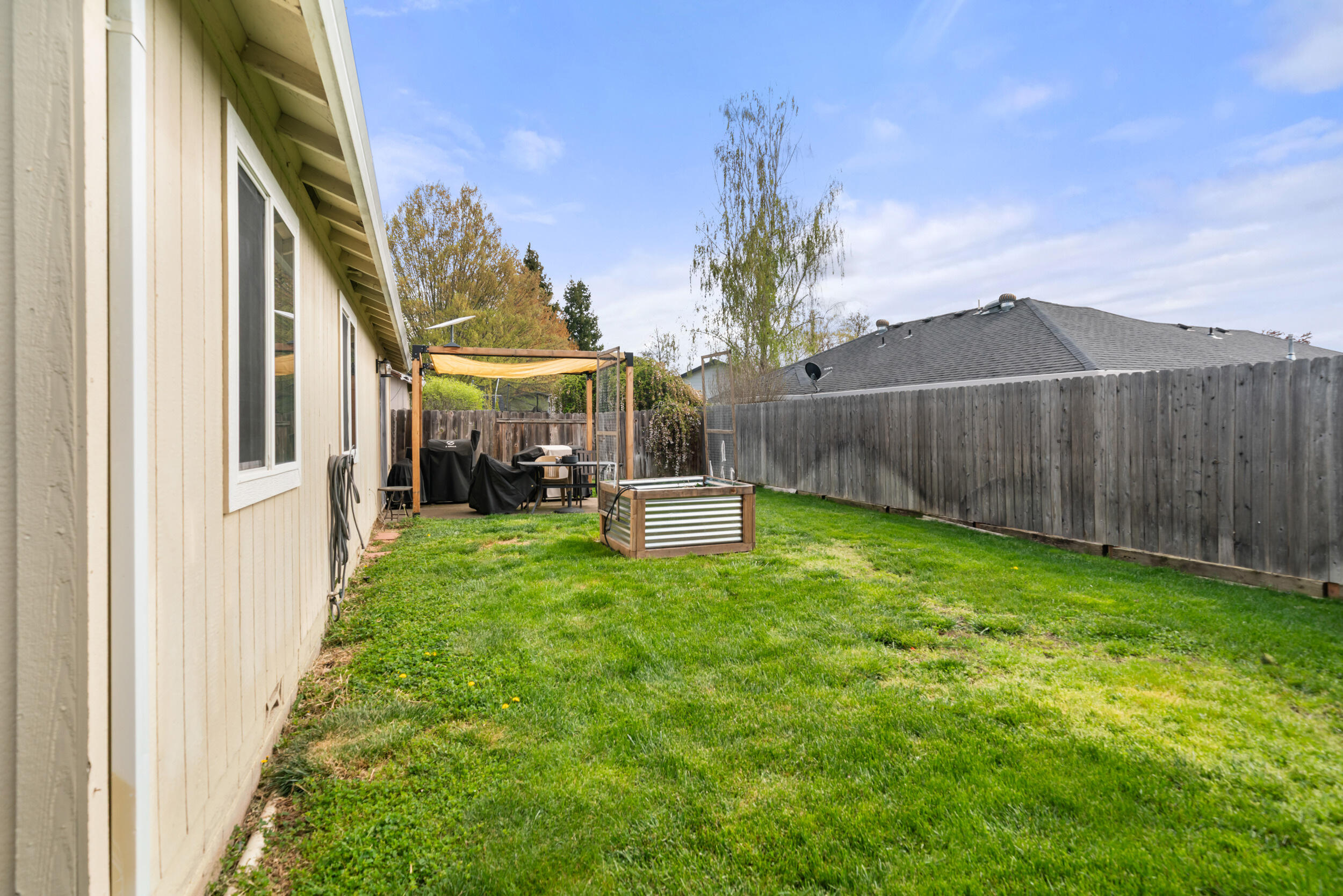 74 Eagle View Drive Eagle Point, OR 97524 - Photo 24 of 31 74 Eagle View Dr_ Eagle Point_ OR 97524-