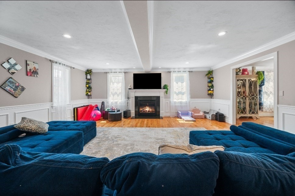 278 Putnam Hill Road Sutton, MA 01590 - Photo 10 of 37