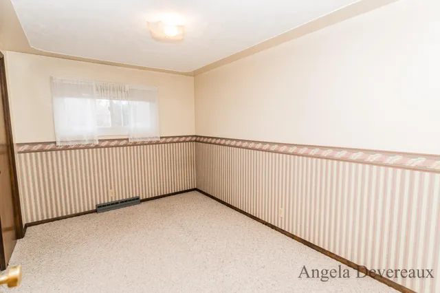 $250,000 | 9375 Russell Drive, Greenville, MI 48838