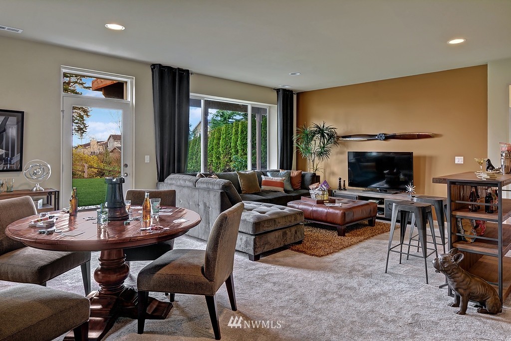 803 Lyons Avenue Northeast Renton, WA 98059 - Photo 11 of 18 Gallery Image 11