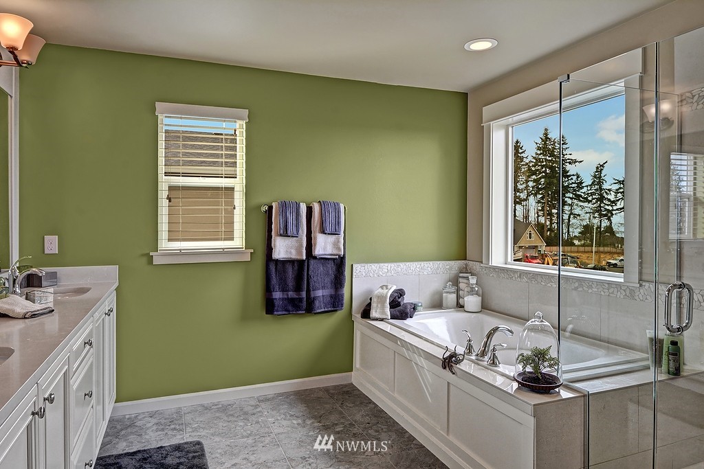 803 Lyons Avenue Northeast Renton, WA 98059 - Photo 13 of 18 Gallery Image 13
