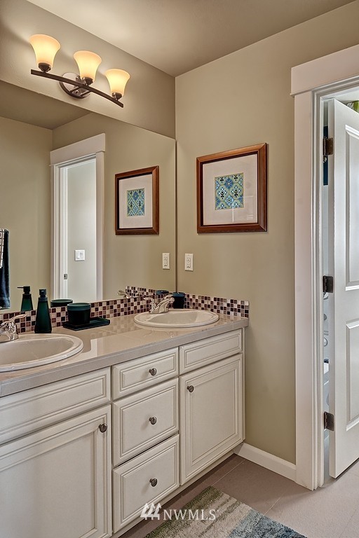 803 Lyons Avenue Northeast Renton, WA 98059 - Photo 16 of 18 Gallery Image 16