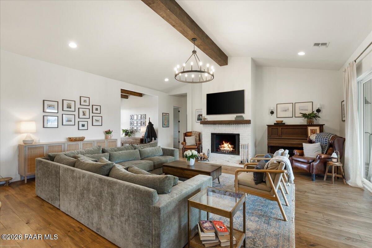 12642 East Bareback Road Prescott Valley, AZ 86315 - Photo 25 of 70 21-Great Room