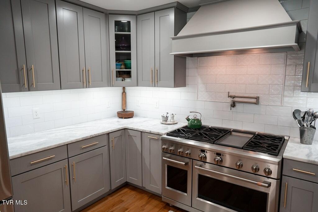 100 Earlway Road Bristol, TN 37620 - Photo 6 of 45 7 Earlway-7