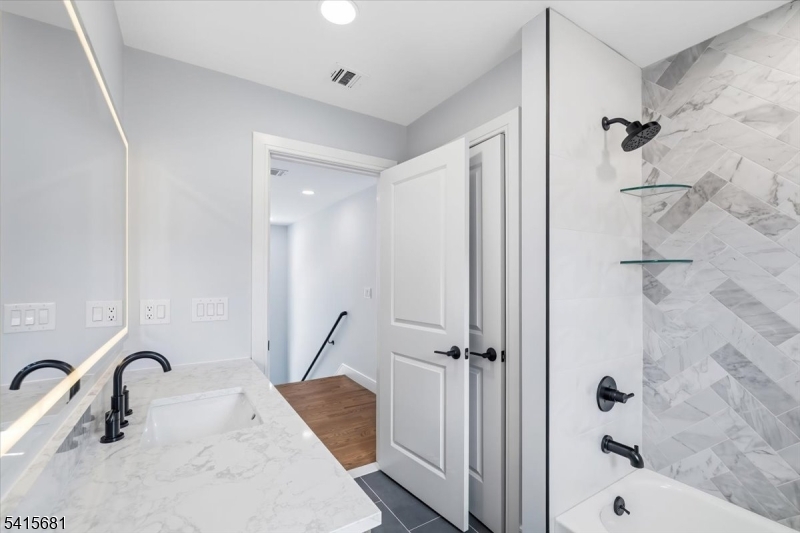 34 Zazzetti Street Waldwick, NJ 07463 - Photo 16 of 48