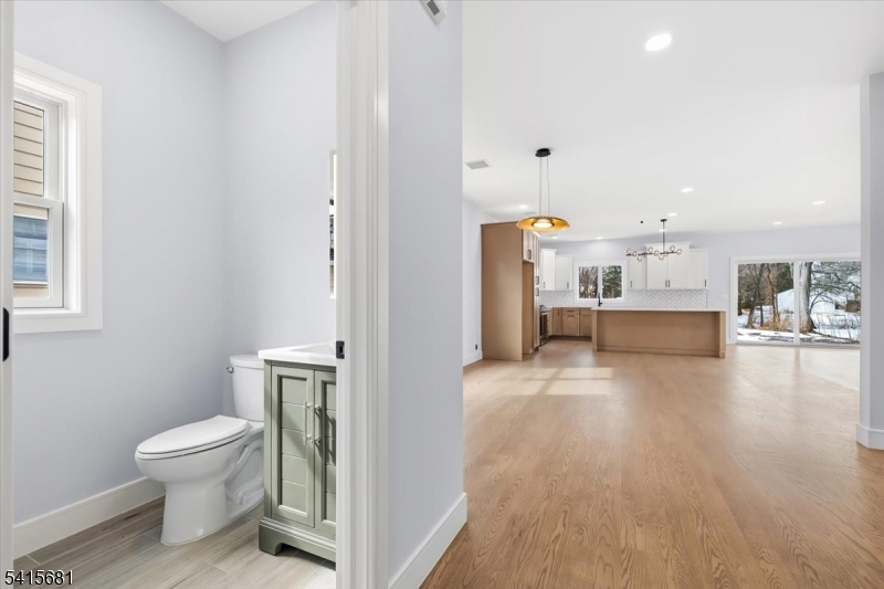 34 Zazzetti Street Waldwick, NJ 07463 - Photo 4 of 48