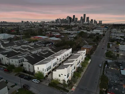 $349,000 | 118 North Hutcheson Street, Houston, TX 77003