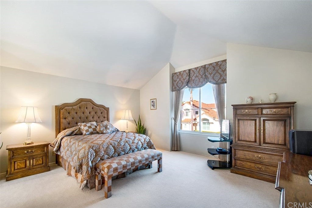 14 Terraza Irvine, CA 92614 - Photo 14 of 31